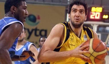 Aρης-Πανελλήνιος 73-63