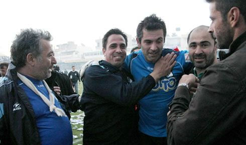 To απόλυτο θρίλερ στο Ηράκλειο, χιτσκοκικό φινάλε στην Καλλιθέα (vids)