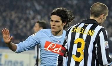 19η αγ.: Ταπείνωσε τη Γιούβε ο Καβάνι, ματσάρα στο Μιλάνο  (vid)