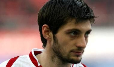 “Όχι” του Πανσερραϊκού στην ΑΕΚ για Γεωργιάδη