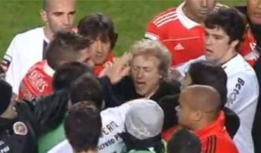 Σφαλιάρισε αντίπαλο και κινδυνεύει με τιμωρία 9 μηνών ο προπονητής της Μπενφίκα (vid)