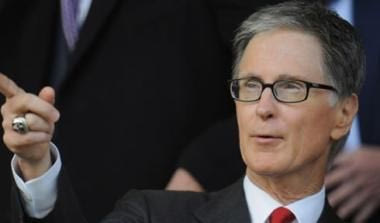 Παρών ο Τζον Χένρι στο ντέρμπι του Μερσεϊσάιντ