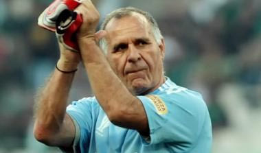 Κωνσταντίνου στο Contra.gr: “Θέλω να βοηθήσω”