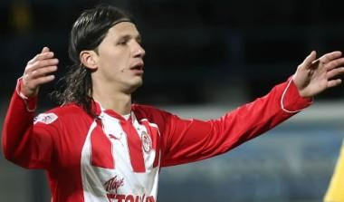 Επιμένει για Πάντελιτς η Βόλφσμπουργκ