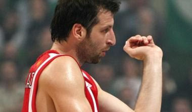 Πονάει ο Παπαλουκάς