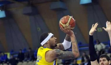 Φεύγει χτυπημένος από τη μοίρα ο Σένσλι