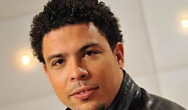 Μείωση και μένεις, λέει η Μίλαν στον Ροναλντίνο