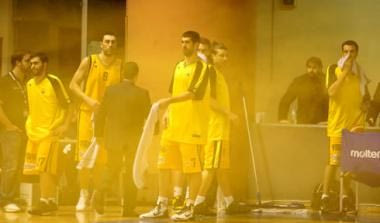 Μόνο πρόστιμο η ΑΕΚ, αθώος ο Ελληνιάδης