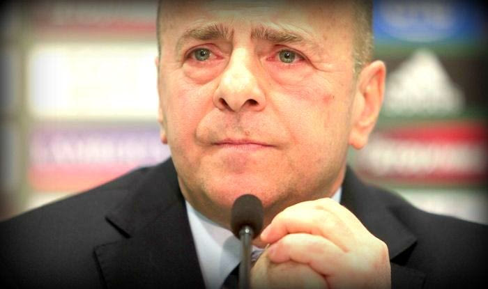 Φτάνει πια με τον λαϊκισμό!