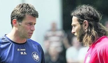 Αμανατίδης κατά Σκίμπε: “Ας τα αφήσει αυτά”