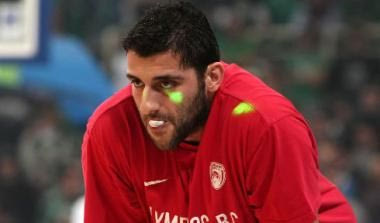 Διαψεύδει τα σενάρια ο μάνατζερ του Μπουρούση