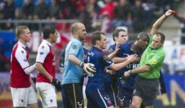 “Βαρύς ο πέλεκυς” για τον ευέξαπτο Ντάγκλας (vid)