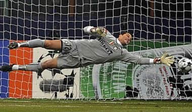 Η εκπληκτική τριπλή απόκρουση του Ζούλιο Σέζαρ στο ντέρμπι με τη Ρόμα (vid)