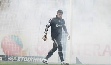 Καρνέζης και διαιτησία στιγμάτισαν το ντέρμπι. Ο Γ.Τριανταφυλλίδης σχολιάζει