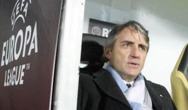 Μαντσίνι: “Εφταιγε το χόρτο”