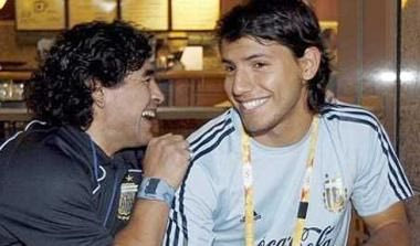 Μαραντόνα: “Βλέπω τον Αγουέρο στη Ρεάλ!”