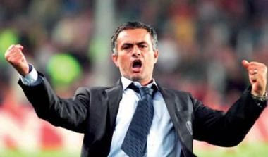 Ακόμα μαζεύει βραβεία για το τρεμπλ με την Ίντερ ο Μουρίνιο