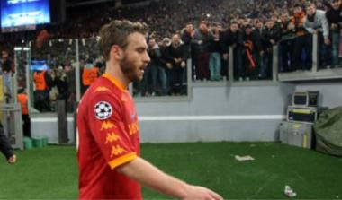 Απαλλάχθηκε από την κατηγορία της ανάρμοστης συμπεριφοράς ο Ντε Ρόσι