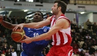 Ολυμπιακός – Πανελλήνιος 79-61