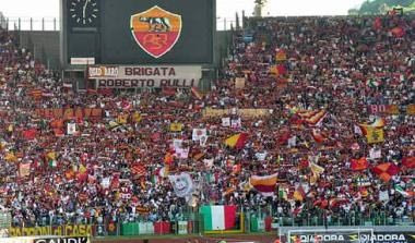 Νέα επίσκεψη οπαδών της Ρόμα στην προπόνηση