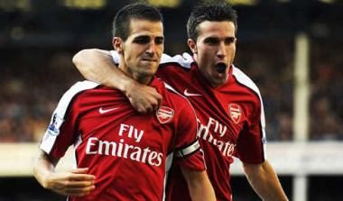 Χάνουν τα φιλικά λόγω ίωσης Φάμπρεγκας και Φαν Πέρσι