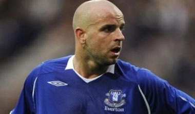 Kρέμασε τα παπούτσια του ο φαν ντερ Μέιντε