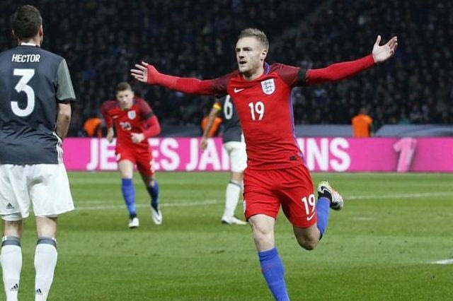 Με τις ευχές του πρίγκιπα Ουίλιαμ η Αγγλία