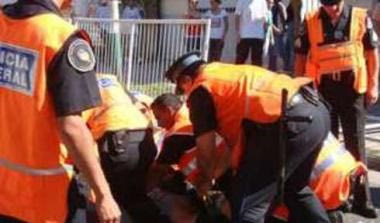 Τιμωρία για 3 αστυνομικούς του Βελέζ-Σαν Λορέντζο