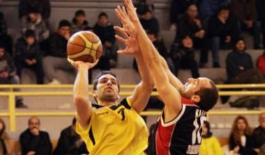 Hλυσιακός-Ικαρος 74-67