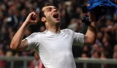 Αποθεωτική υποδοχή στους “Νερατζούρι”