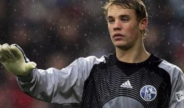 Επίσημο ενδιαφέρον της Γιουνάιτεντ για τον Νόιερ