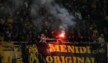 Original: “Το 6-0 απαιτεί παραιτήσεις”