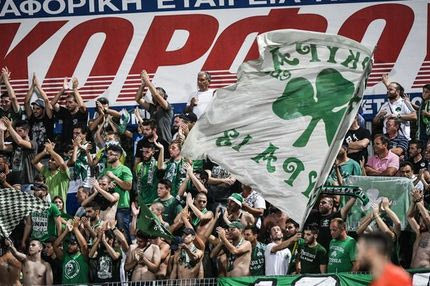 Πανό κατά Αλαφούζου από τους οπαδούς του Παναθηναϊκού