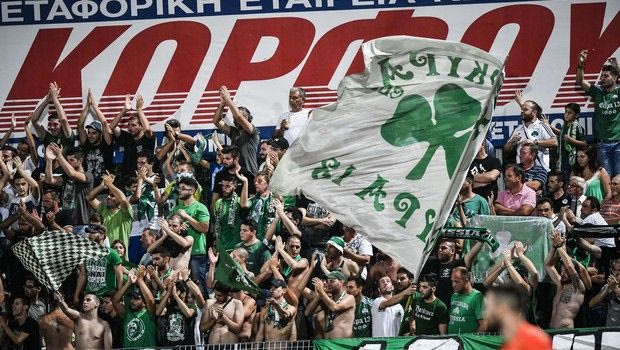 Πανό κατά Αλαφούζου από τους οπαδούς του Παναθηναϊκού