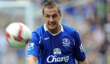 Ανανέωσε με την Έβερτον ο Τζαγκέλκα