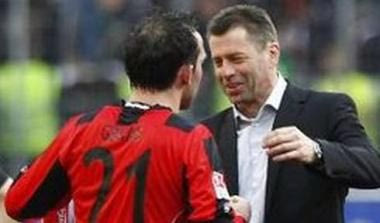 Εφυγε ο Σκίμπε ήρθε ο Ντάουμ