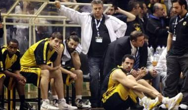 Η αγωνία στο κόκκινο για ΑΕΚ και Ηλυσιακό. Τι συμβαίνει στη λήξη της κανονικής περιόδου