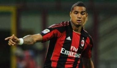 Επαφές με Γκάνσο, κρατάει τον Μπόατενγκ