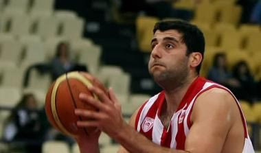 Πρωτιά για Τόμπσον, Μπουρούση. “Στο τέλος θα δούμε τι πετύχαμε”, είπε ο σέντερ του Ολυμπιακού