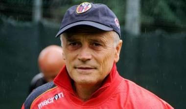 Στον πάγκο της Πάρμα ο Κολόμπα