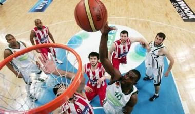 Πίσω από τις κάμερες, το ντέρμπι δίπλα από το παρκέ (vids)