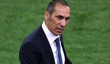 Δώνης: “Ενα μπουρδέλο…”