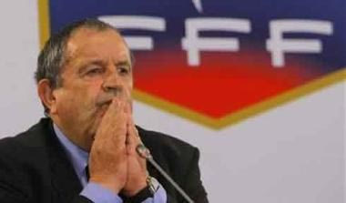 Σε διαθεσιμότητα λόγω ρατσιστικού πλάνου ο τεχνικός διευθυντής της FFF