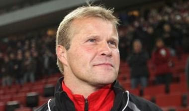 Παρελθόν από την Κολωνία ο Σέφερ