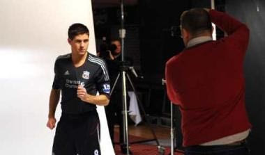 Στα γκρι του χρόνου η Λίβερπουλ (vid)