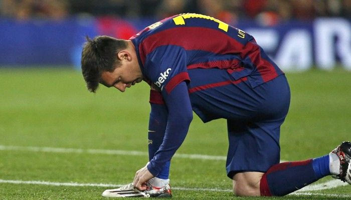 Η άσεμνη χειρονομία πιτσιρικά στον Μέσι (VIDEO+PHOTO)