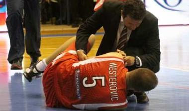 Γλίτωσε το κάταγμα ο Νεστέροβιτς, δεν παίζει με ΠΑΟ