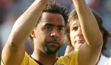 Aλλους τέσσερις μήνες εκτός ο Οβομογέλα