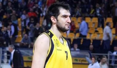 Χωρίς Ταπούτο στην Πυλαία