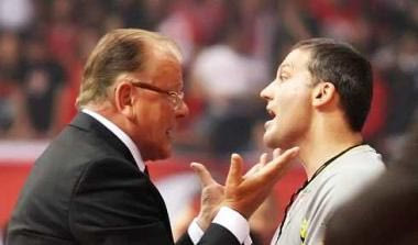 Ενταση με τους διαιτητές στο ΣΕΦ